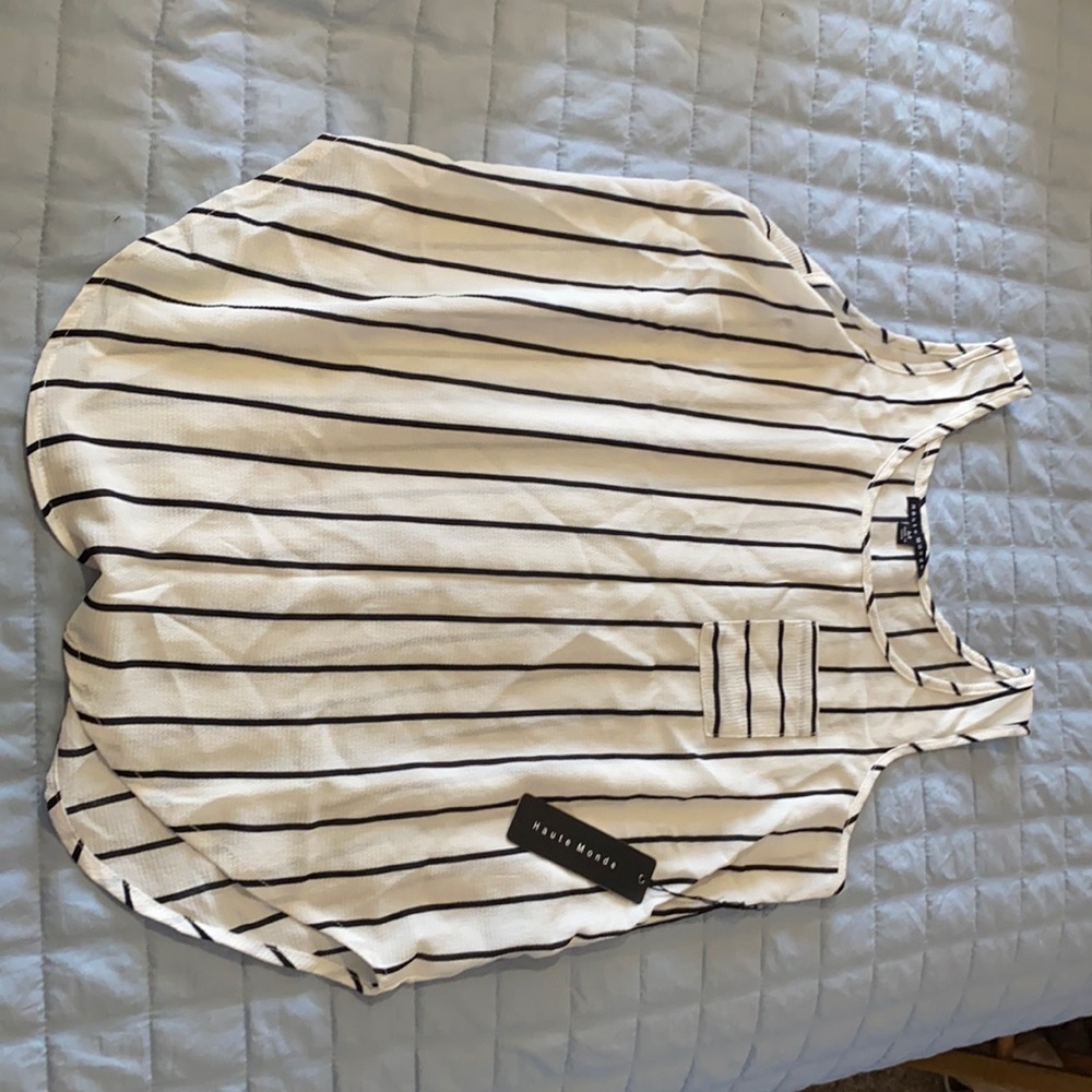 Tank top size medium